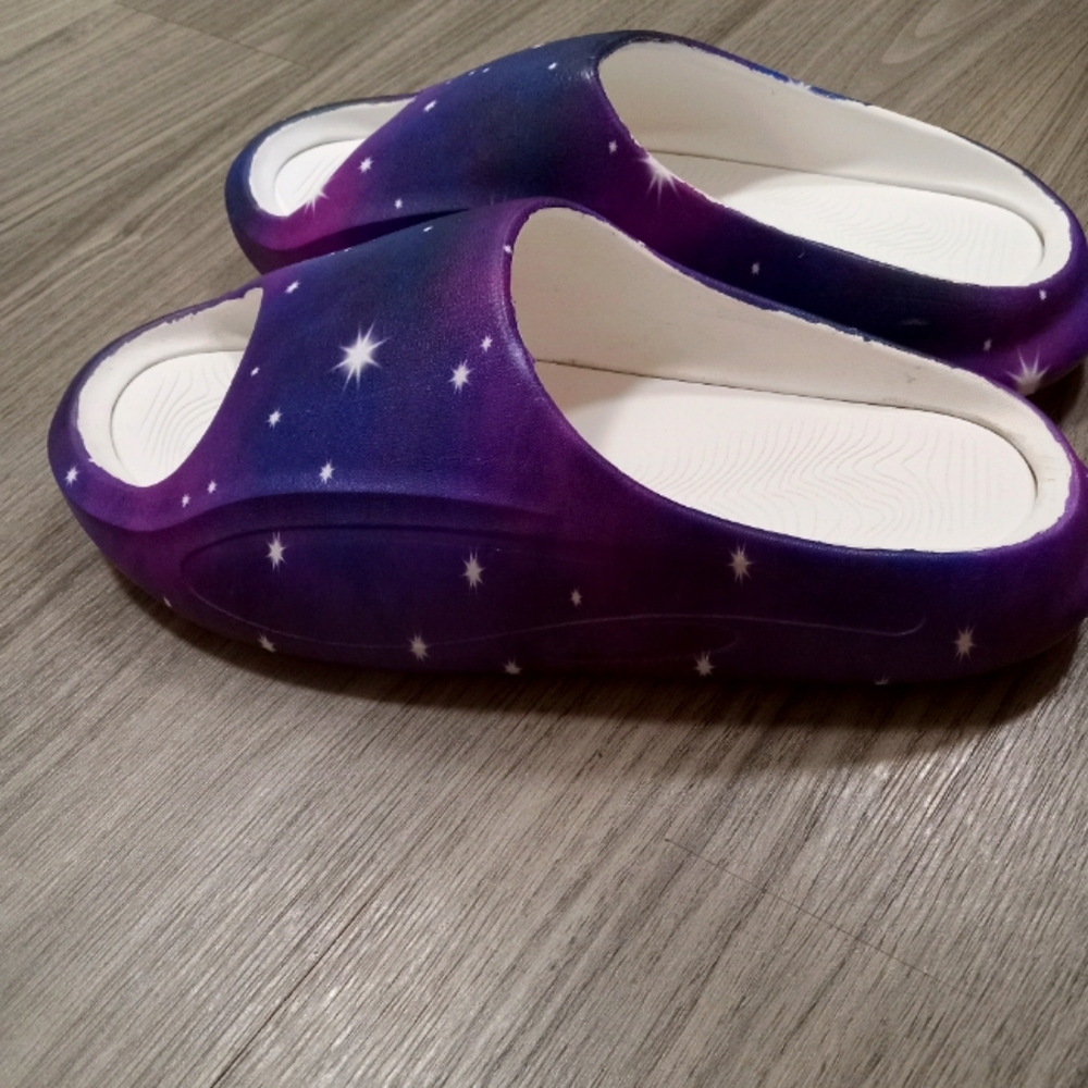 Men's foam galaxy print slides..new